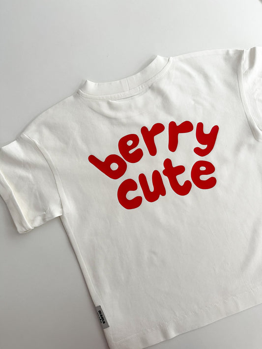 Оувърсайз тениска “berry cute” - екрю (SS26)