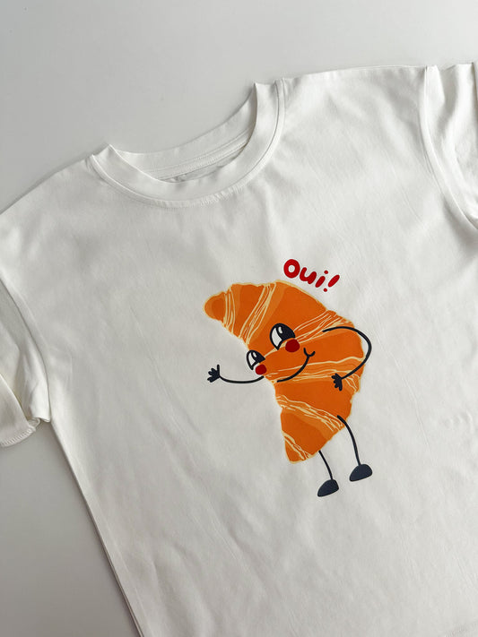 Детска оувърсайз тениска “oui” - екрю (SS26)