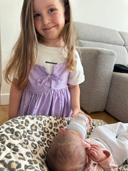 Oversized children's t-shirt "sisterhood" - ecru