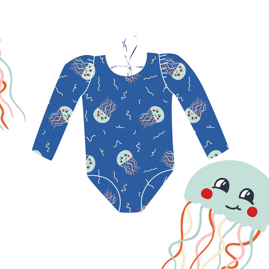 *PRECOMANDĂ* MARINA - Costum de baie pentru copii, dintr-o singură piesă, cu mâneci lungi și protecție UV (UPF 50+) - JELLY FISH BLUE SS26