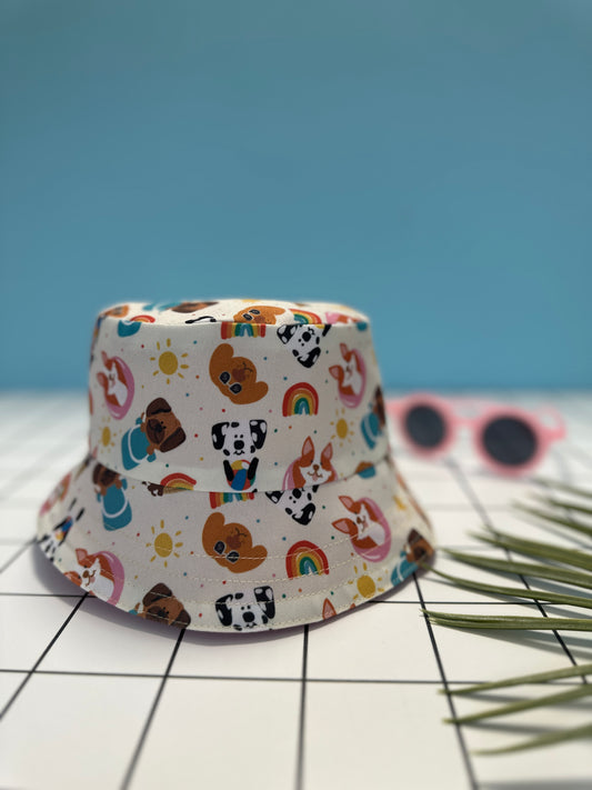 Reversible children's bucket hat with UV protection - hand-painted design - dogs