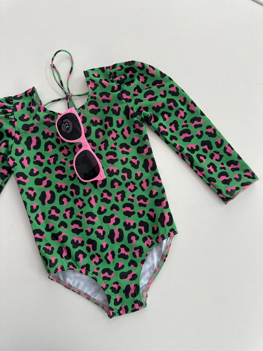 MARINA - Детски цял бански с дълъг ръкав и UV защита (UPF 50+) - зелен леопардов принт