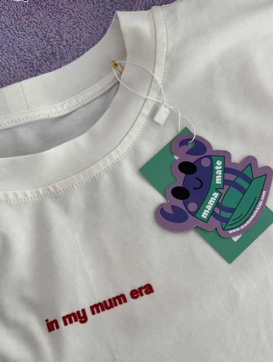 Oversized women's t-shirt "in my mum era" in ecru