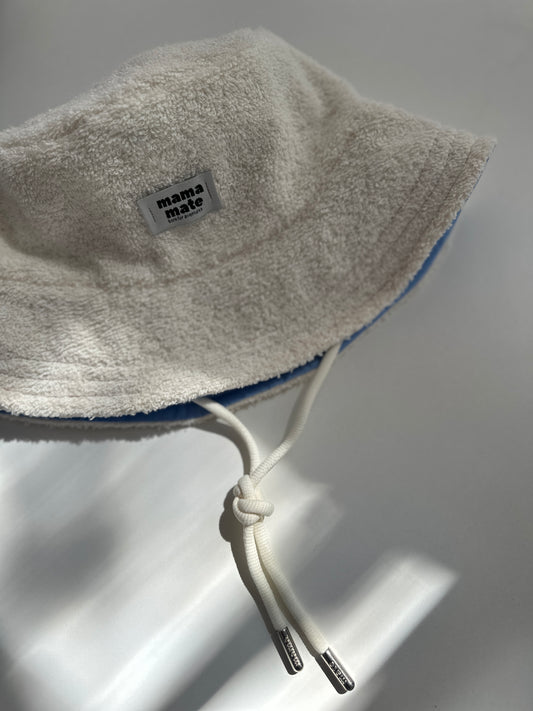 Хавлиена детска шапка с връзки ‘Bucket Hat’