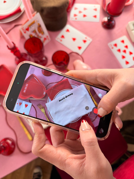 Оувърсайз тениска "avoid drama” в слонова кост