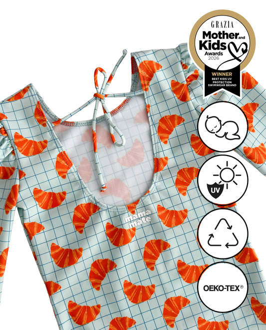 *PRECOMANDĂ* MARINA - Costum de baie pentru copii, dintr-o singură piesă, cu mâneci lungi și protecție UV (UPF 50+) - albastru croissant SS26