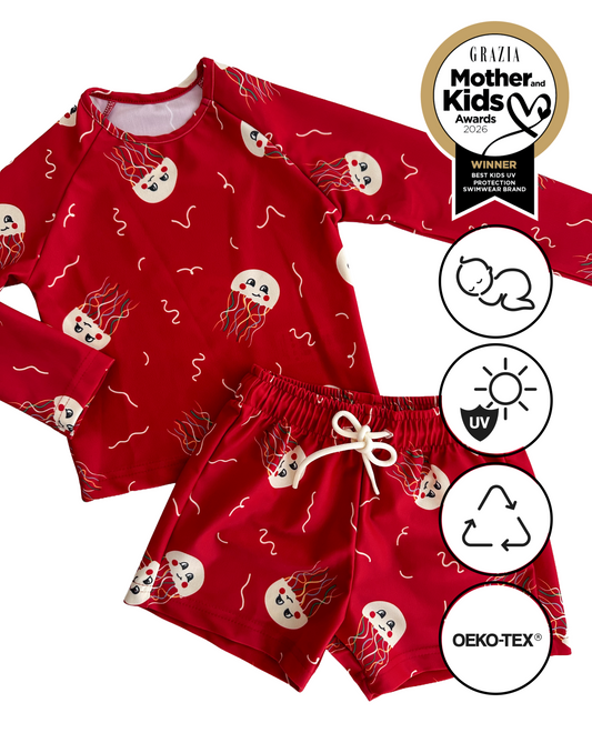 *P*PRE-ORDER* BUNDLE NOA - Kids Surf Shorts & ANDI Long-sleeved Blouse - UV Protection (UPF 50+) - Sustainable Swimwear for Babies & Toddlers - JELLY FISH RED HIGH VISIBILITY SS26
