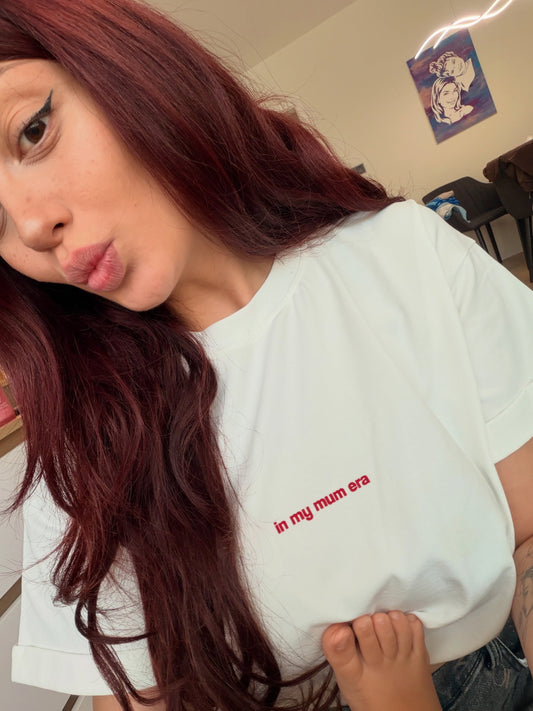 Oversized women's t-shirt "in my mum era" in ecru